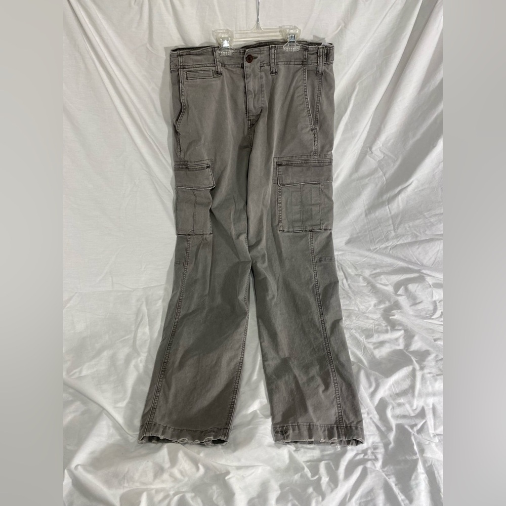 American Eagle Outfitters Men's Gray Cargo Pants